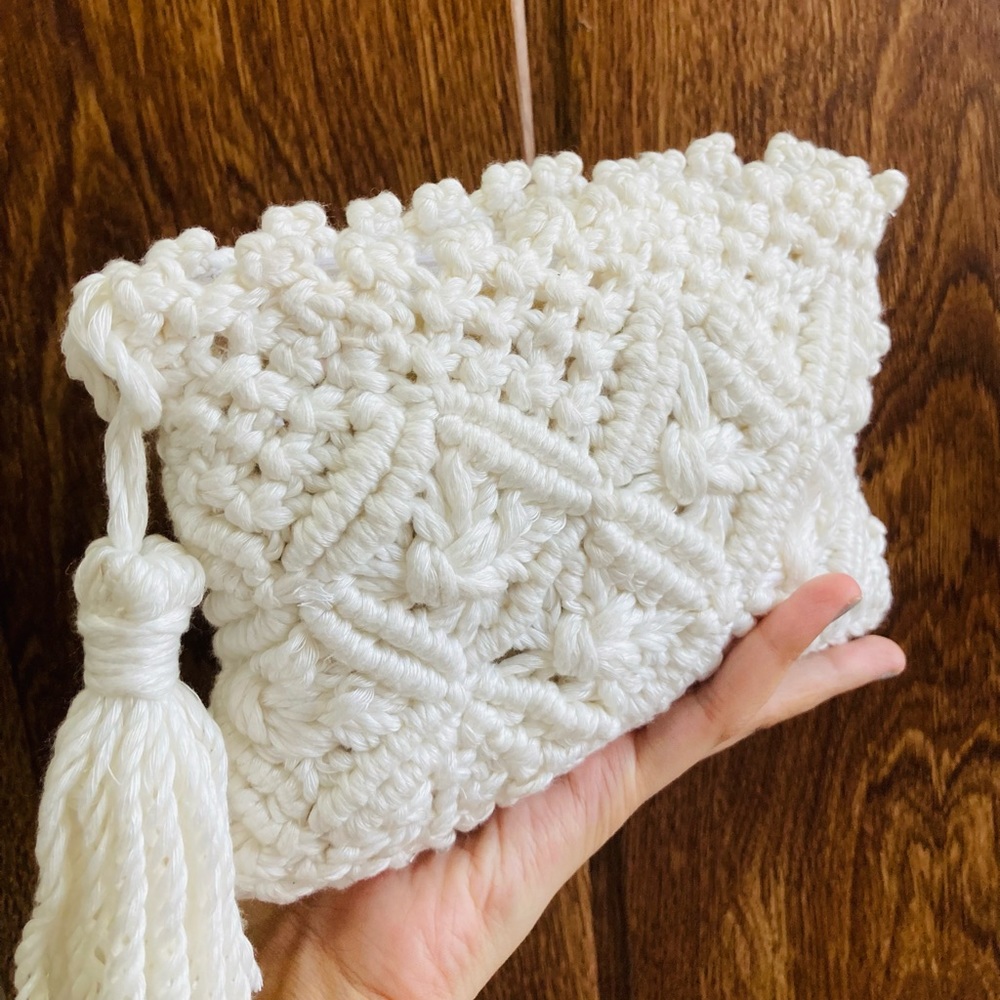 - Macrame pattern clutch for women - Picture 1 of 2